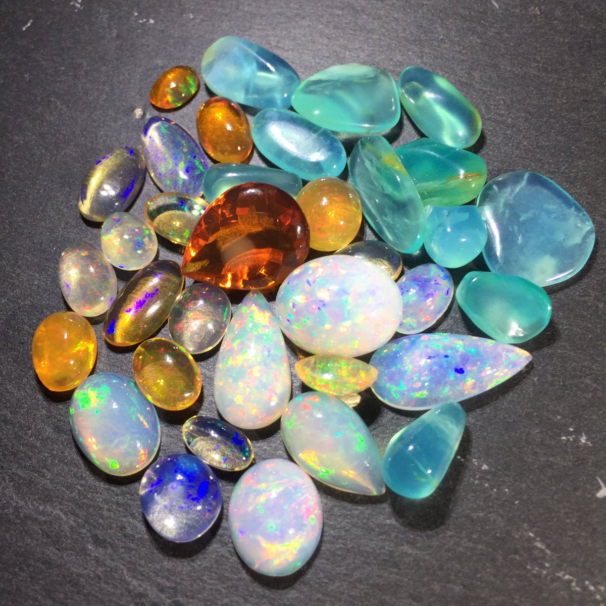 有限会社 マミィー Birthday Stones 10月誕生石 オパール トルマリン お誕生日月の方へ お誕生日おめでとう Happy Birthday To You 色んなオパールとトルマリン達 貴方はどっち派 10月オパールとトルマリン おめでとうござい