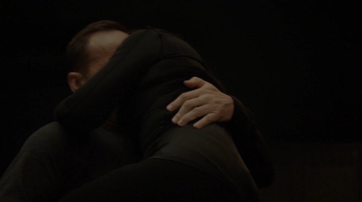 4x20 / 7x06Coulson/Sousa carrying them