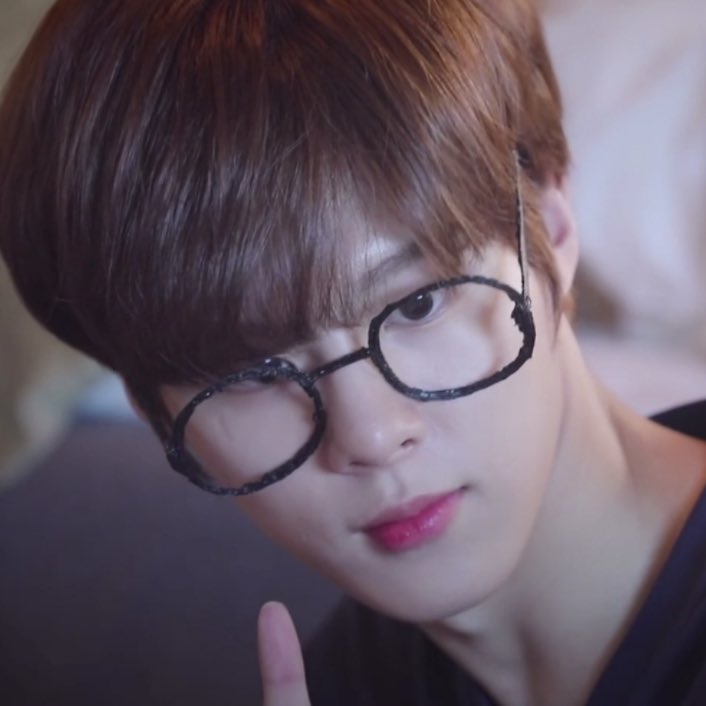onlyforkitten_'s tweet photo. 네 같은 사람 https://t.co/d2CyqbfK2x