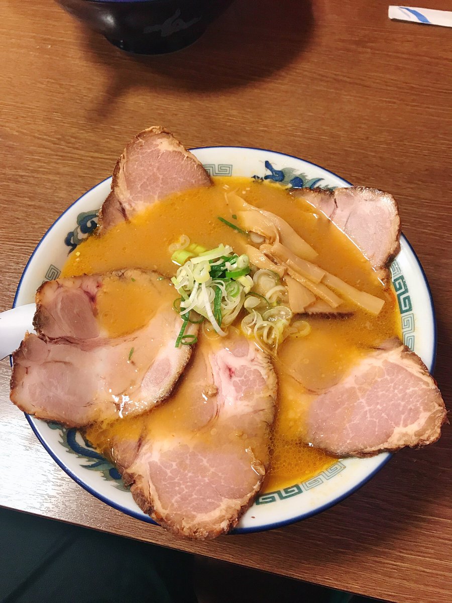 p_yamanoue's tweet photo. 登山軒2 https://t.co/cOw2YQJJOc