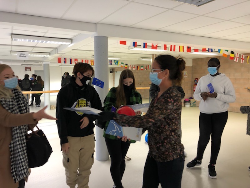 Silence on tourne ! Film disponible lundi prochain. « Erasmus days et la remise des Europass » séjour à Galway janvier 2019.