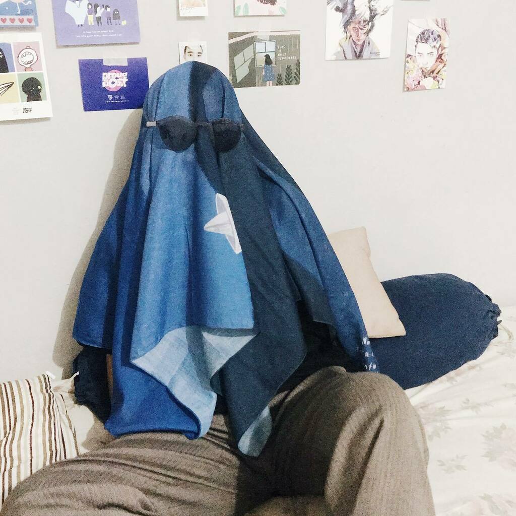 Dikala banyak tempat rekreasi masih tutup mending bersantai sambil nonton tv atau main polisi maling bareng kakak adik kayaknya seru nih! 😬
-
Ada yang bisa nebak produk apa yang ada di postingan ini?