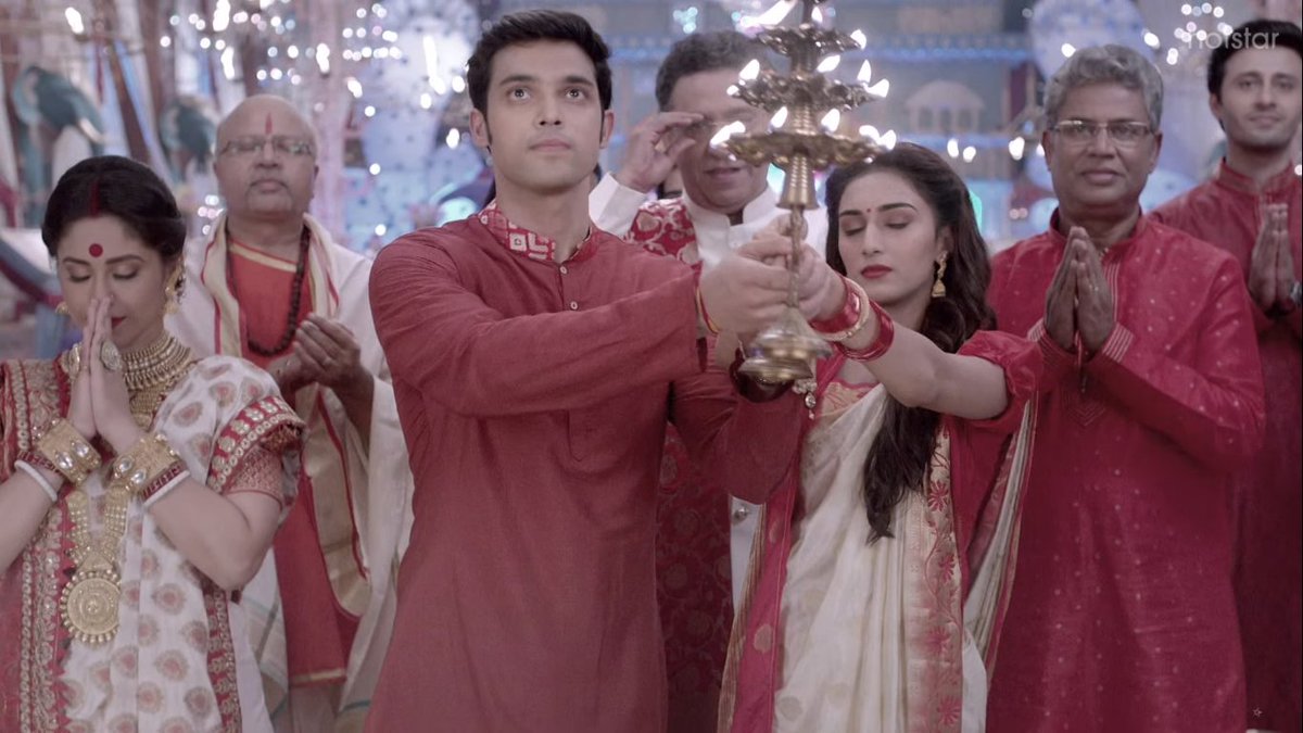  #KasautiiZindagiiKay Scene36: The Happily Ever After!!  #AnuragBasu  #ParthSamthaan As  #AnuPre reminisced their first aarti together Durgama blessed her fav children with togetherness Forever!! Jai Maa Durga! Jai Bhawani!! 