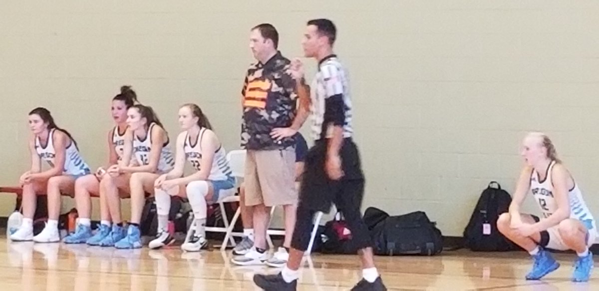 MikeBlastoff's tweet photo. It is National Coaches Day and we are so fortunate to have such a committed, high quality group of gentleman to teach our kids and grow the game! Thanks Coach Gary Lavender, Jay Ego, Justin Duke and Jason Brown! #ygli #oebc #oregonelite #oenation #coachlav https://t.co/tVMThC15JL