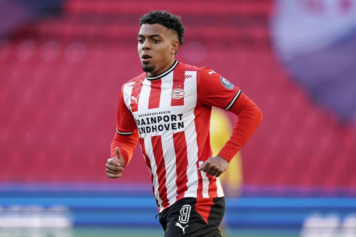 VoetbalPodcast's tweet photo. Niemand anders dan Donyell Malen is de ster van PSV!

🎙️🎙️🎙️
Apple: https://t.co/P23usJfqIA
Spotify: https://t.co/TgIPL9QVO0 https://t.co/9n5w2TMUwC