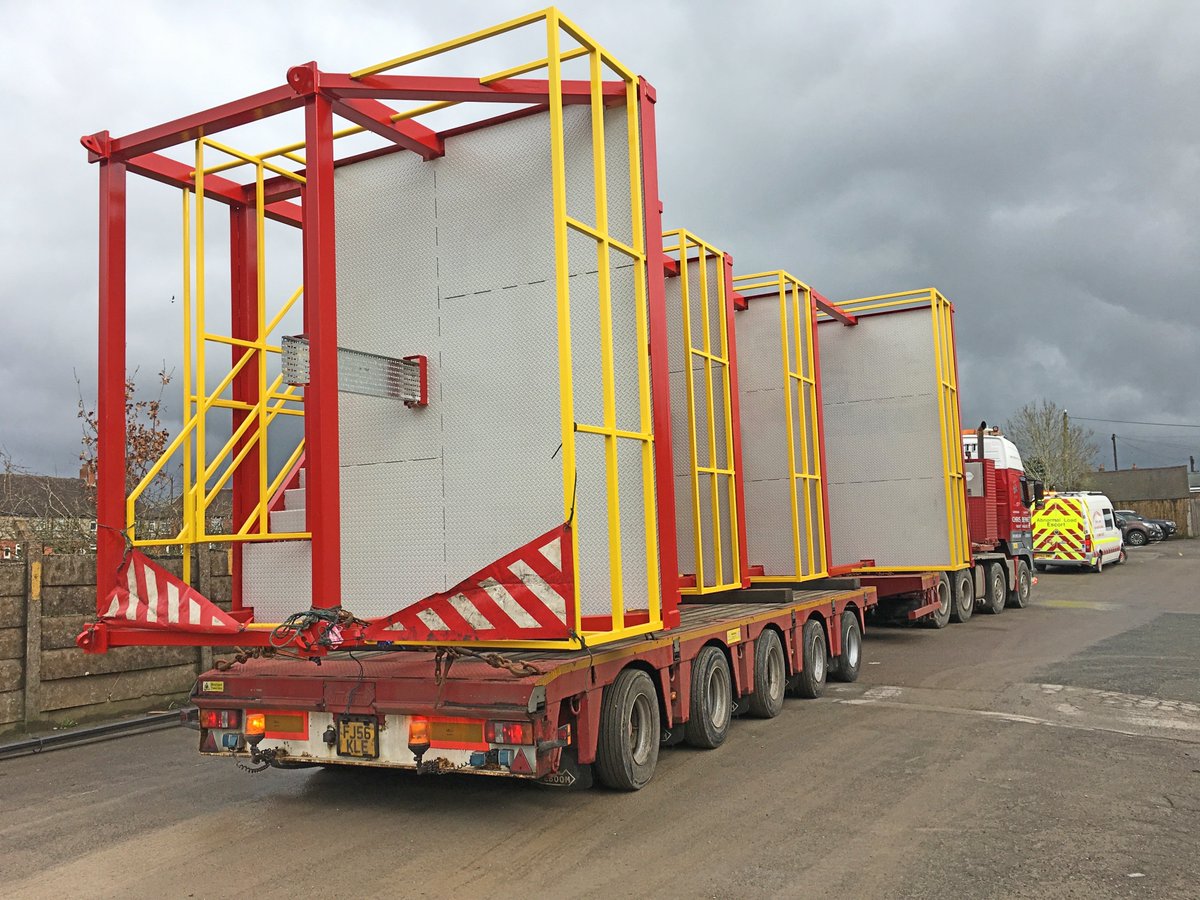 KeyplantUK's tweet photo. One of two 15.1m tall fabricated steel structures leaving our manufacturing facility in Leek, Staffordshire. 

Find out more about what we do. Visit: https://t.co/B7pRqND3v3 

#fabrication #project #structural #welding #steel https://t.co/AqrOKOiDYM
