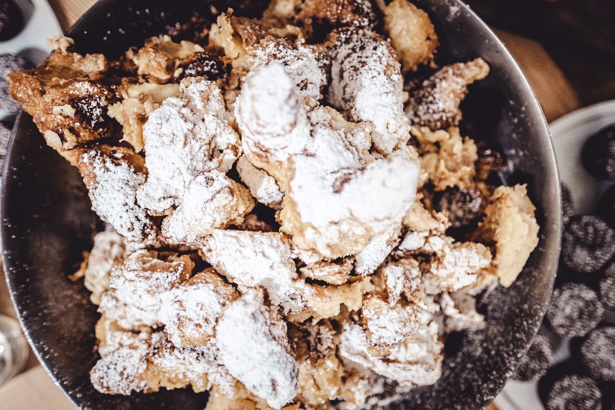 Unser Küchenkonzept für noch mehr nachhaltigen Genuss! Einfach besonders. Essen Sie sich vital! Dafür transportieren wir das Know How der Sterneküche in eine gehobene Alpenküche. Die fußt auf traditionellen Gerichten und wird modern interpretiert.#Gesundheit