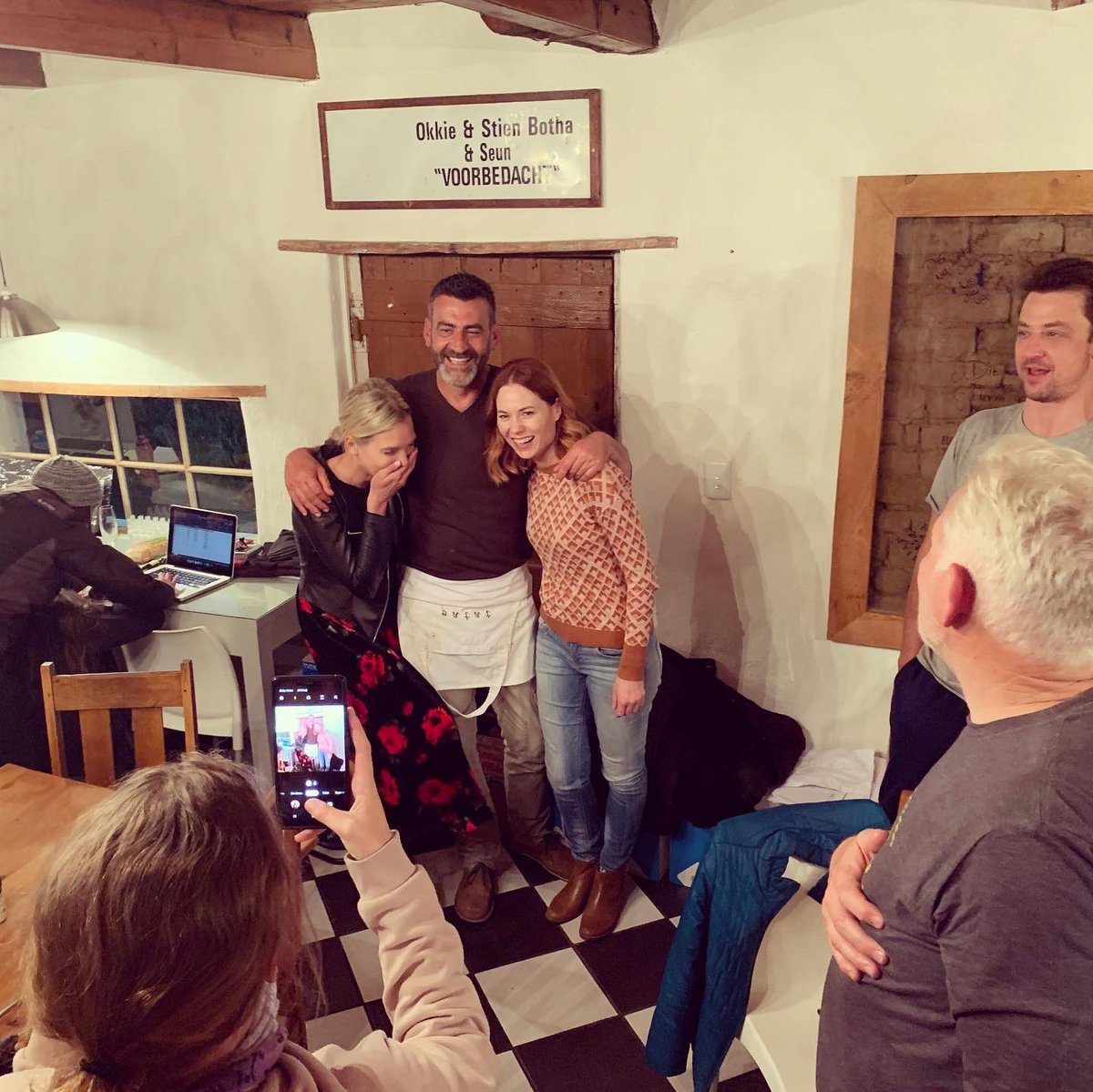 AnelAlexander's tweet photo. Dankie ‘Klein Karoo 2’! Old friends, new friends, fun was had on (but mostly off 😜) set. Thank u to the incredible staff @SwartbergManor for taking such good care of us &amp; @LerouxVV for not just feeding our bellies but our souls too. #Scene23 hoe lyk dit met ’n ‘Klein Karoo 3’? https://t.co/eETs2BDEqZ