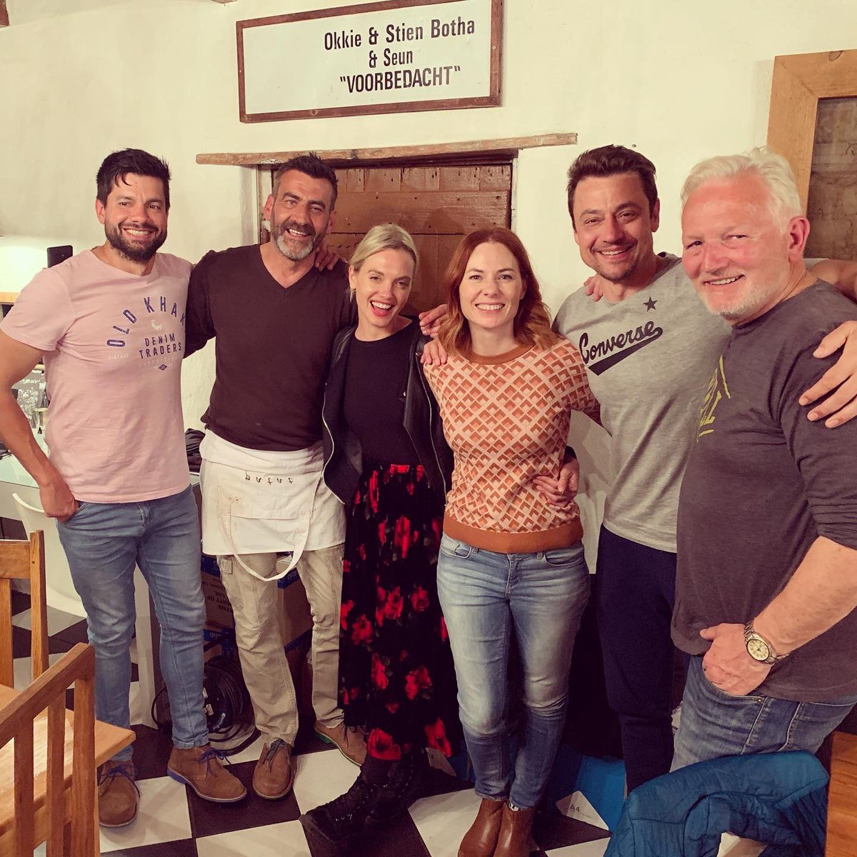 AnelAlexander's tweet photo. Dankie ‘Klein Karoo 2’! Old friends, new friends, fun was had on (but mostly off 😜) set. Thank u to the incredible staff @SwartbergManor for taking such good care of us &amp; @LerouxVV for not just feeding our bellies but our souls too. #Scene23 hoe lyk dit met ’n ‘Klein Karoo 3’? https://t.co/eETs2BDEqZ