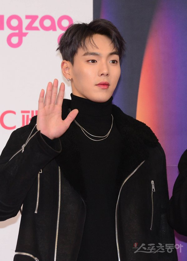 theseoulstory's tweet photo. MONSTA X Shownu joins the judging panel for MNET's audition program 'CAP-TEEN'

Source: https://t.co/U3OrAeS55k https://t.co/0SUaD1U4P4