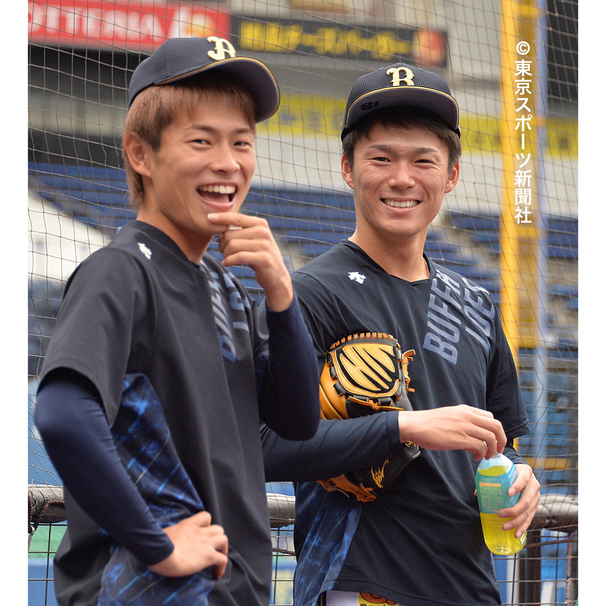 山本由伸 山岡泰輔 缶バッジ オリックス 2022 パリーグ優勝記念 缶バッジ 山本由伸 山岡泰輔