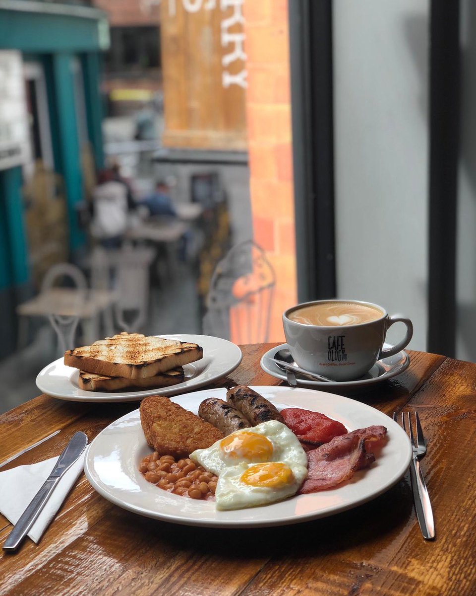 SFieldsCafe tweet picture