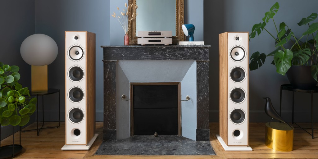 TriangleHifi's tweet photo. NEW BOREA LIGHT OAK
The BOREA speakers wear a new elegant light wood finish. The light oak combined with white and cream colors gives a Scandinavian look with a full immersive sound.
#BOREA #HiFi #loudspeaker #music #lightoak #scandinavian #deco #Lifestyle #trianglehifi https://t.co/54OpBn705q