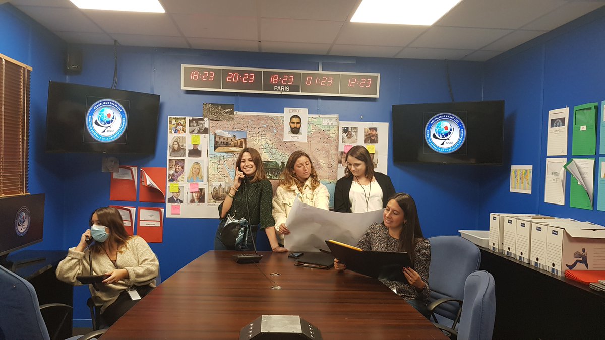 Hier, l'équipe #Capdel testait l'expérience immersive "Le Bureau des Légendes" 🕵️‍♀️ L'occasion de renforcer notre cohésion pour vous proposer le meilleur ! Pour réserver cet escape game, c'est ici ➡️ cutt.ly/7gelXHc 
#escapegame #experience #bureaudeslegendes #events