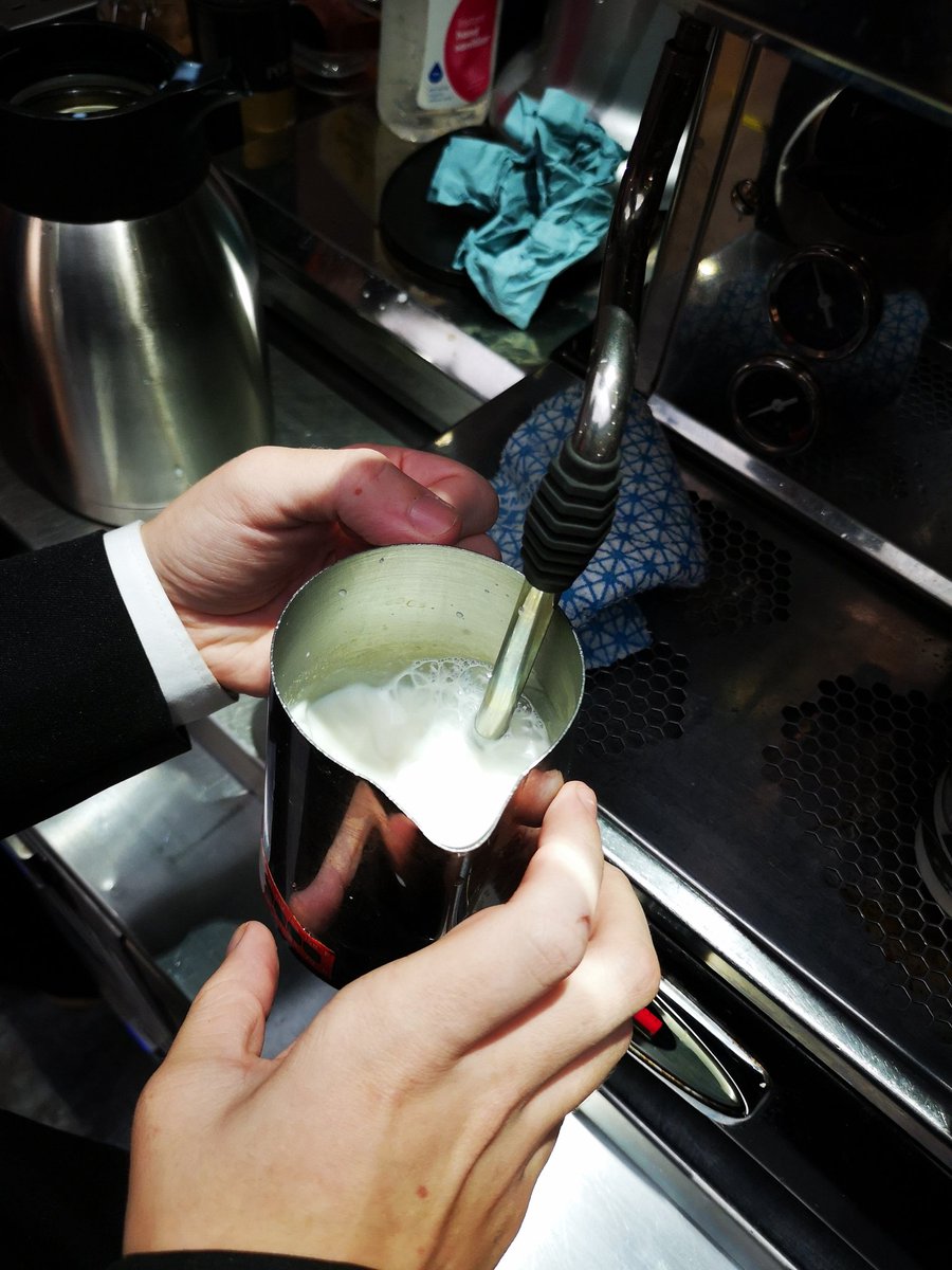 Jordan Level 3 conducting Peer training with fellow L1 Hospitality students #GreatSkillsRightAttitude Coffee training continues.. <a href="/Debutcafe/">Debut Cafe City College Norwich</a> <a href="/DebutRestaurant/">Debut Restaurant</a> <a href="/norwichcollege/">City College Norwich</a>