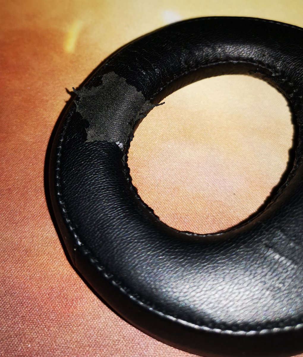 VicBStard's tweet photo. I don't like chucking stuff out. My PS4 Gold headset was looking a bit worn out. So I replaced the foam insets and, boom, as good as new. #consolerepairs #ps4gaming https://t.co/5kDvQnj747