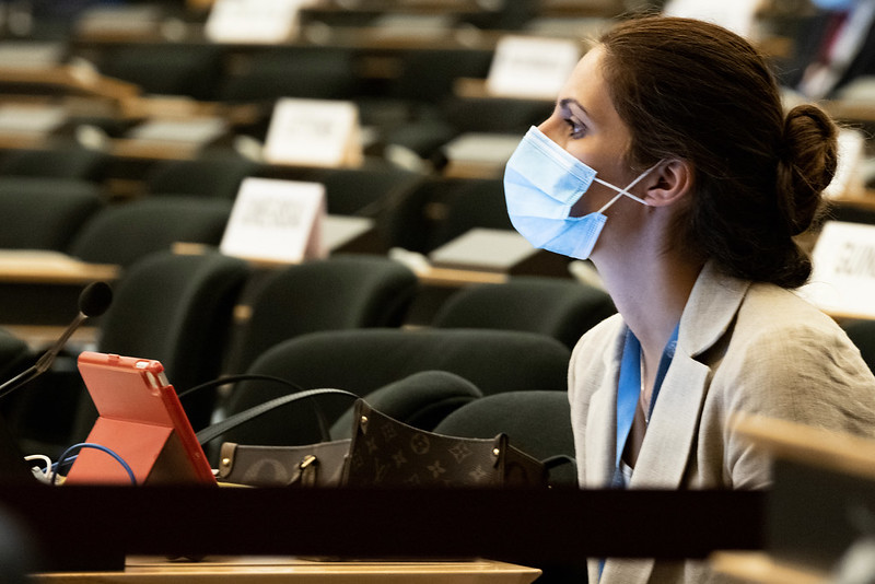 #HRC45 adopts RES on promoting, protecting & respecting #women’s & #girls’ full enjoyment of #HumanRights in humanitarian situations, requesting @mbachelet to submit an analytical report to #HRC49 on good practices, challenges &lessons learned at national, regional & int'l levels