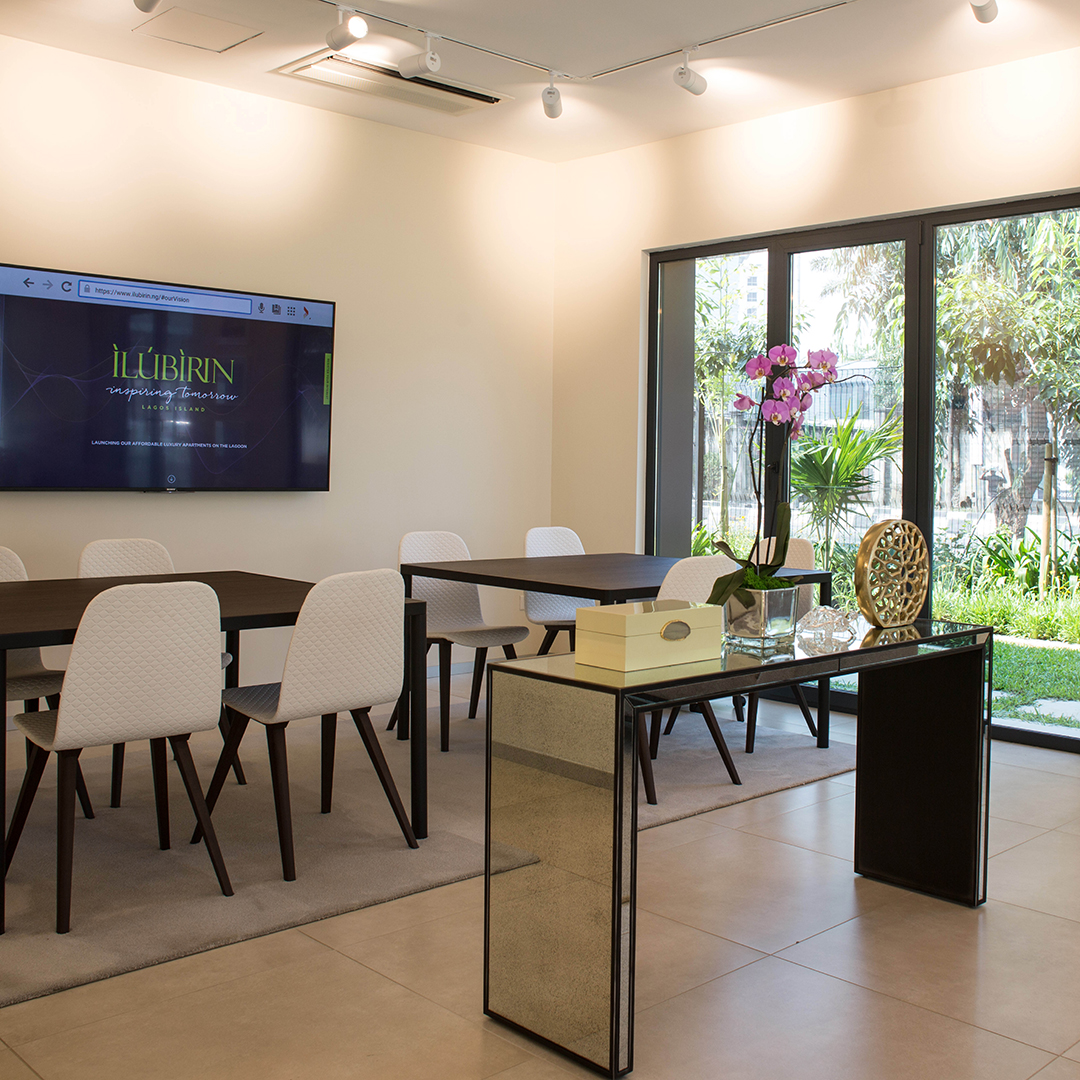 ilubirin's tweet photo. Bright spaces lead to bright ideas. Working from home will be made easier for residents at Ilubirin where we are developing a variety of safe open spaces for working.

#IlubirinLagos #ServicedApartments #LuxuryApartments #MarinaLifestyle #LagosMarina #WFH #OfficeSpace https://t.co/WUc4HQrMRN