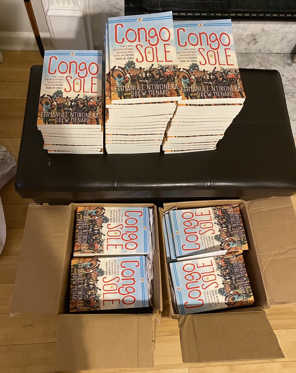 EmanNtibs's tweet photo. The Wait is finally over ! Congo Sole is here. Looking for a good read ? This is the book to get. Hope is on the way ! It will be available to buy ONE WEEK today from all major retailers!!! Get a copy and you will be blessed!
@drew_menard @ayeshacurry @COSeezy @BenAffleck https://t.co/qIPKesCGbD