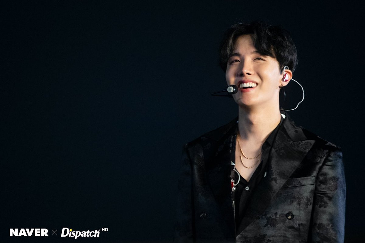 elemah95's tweet photo. #BTS #방탄소년단 #Dispatch #NaverxDispatch #hobi #HOSEOK @BTS_twt https://t.co/ZYiGQ4gfDh
