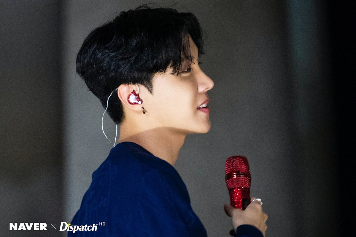 elemah95's tweet photo. #BTS #방탄소년단 #Dispatch #NaverxDispatch #hobi #HOSEOK @BTS_twt https://t.co/ZYiGQ4gfDh