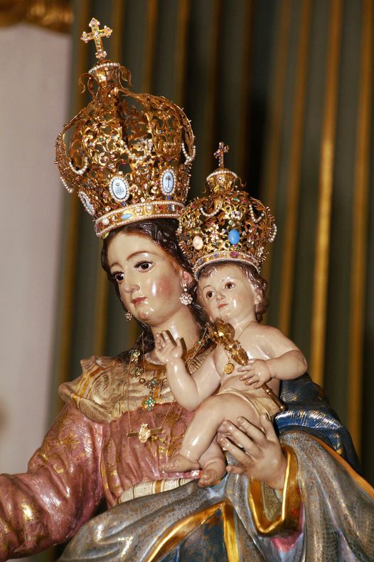 Feliz dia de la Virgen del Rosario!!! Hoy honramos a mi patrona, a la Virgen del Rosario. Patrona de Santomera. Este año, no te veremos procesionar, pero la alegria, la espera, la emocion, sigue en nosotros y volveremos a acompañarte Madre. Viva la Virgen del Rosario!!!