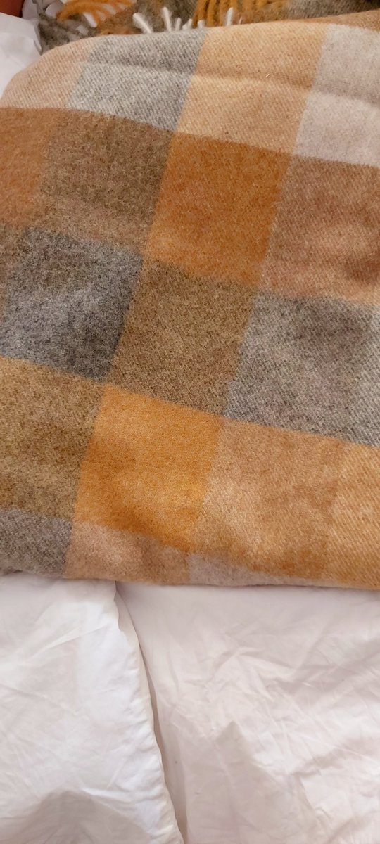 Catherine Lowden tweet media