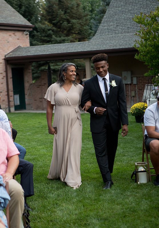 dlj_2019's tweet photo. Happy 21st Birthday to my first born. I hope this year is your best one yet! #FamilyOverEverything #HappyBirthday @JaylonVickers https://t.co/Fm0mFv1qsf