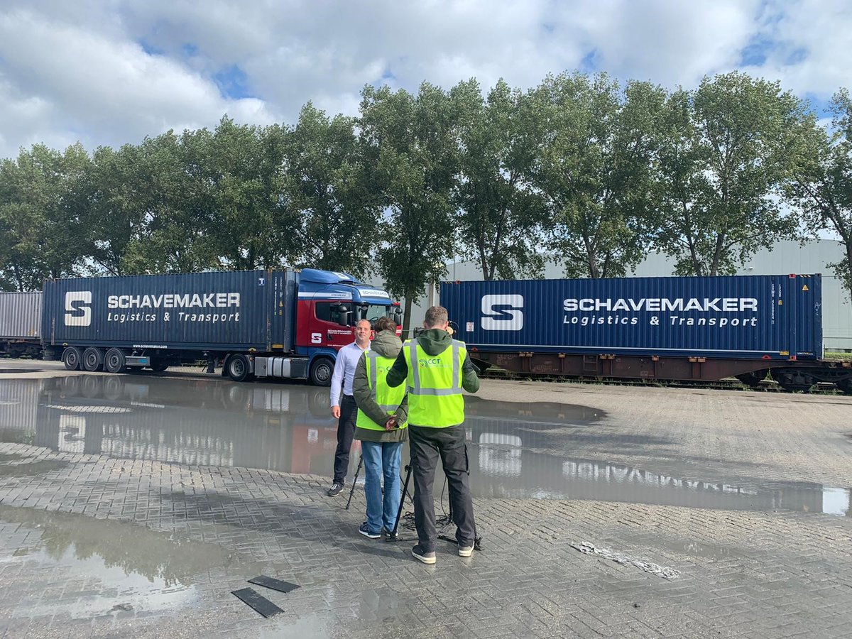 A star is born!
Today RTL Transportwereld shoot an item about the joint rail corridor Katy Wroclawskie - Moerdijk!
Stay tuned, more in near future!

#Schavemaker #CCT #A2BContainerline #LCB #RTLtransportwereld