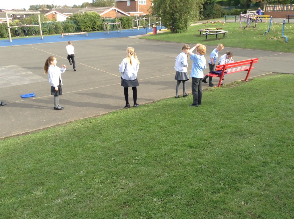 StAgnesY5's tweet image. Learning to code and she sequencing outside with our peers as the robots 😀 #stagnescomputing