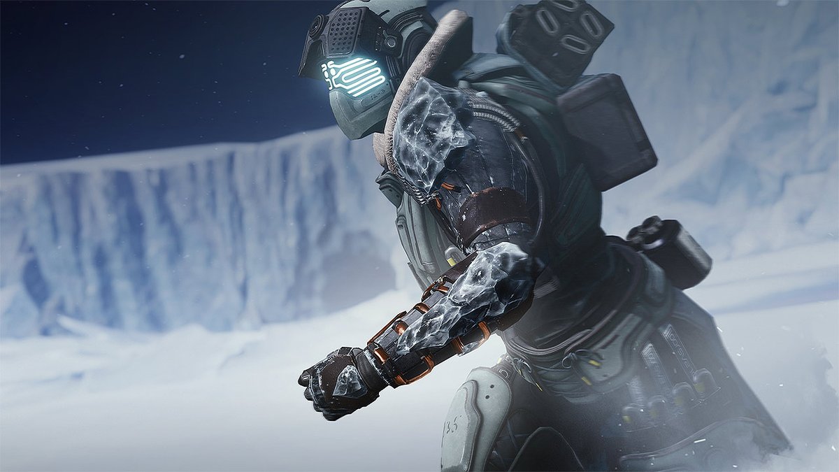 TITAN EXOTIC GAUNTLETSICEFALL MANTLEStand tall against the oncoming hordes with this reinforced armor that replaces the Titan’s Barricade with Overshield, absorbing damage from incoming fire.