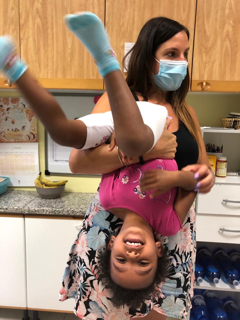 A moving is in progress at #PiccoloPrincipe
There is no better occasion to say that good generates good: during these days, the #ArmoniaGroup company has contributed to the happiness of the children of this family house near Milan, donating some furniture. Thanks for joining us!