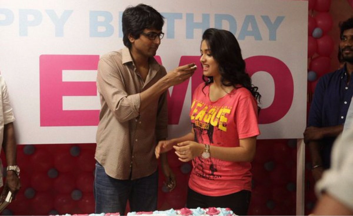 Title  #REMO announcement on the man's birthday!  @Siva_Kartikeyan you lookin super cute on this day my star From this year, the trend of announcing his next movie initial update began #4YrsOfREMOnticRemo