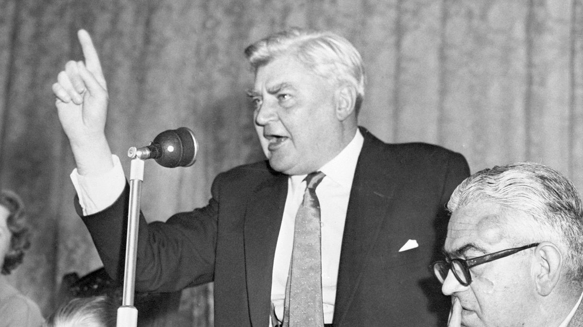 After he was heckled during one speech, Bevan took on a protestor‘Obviously you have worn a beard to hide your weak mouth’