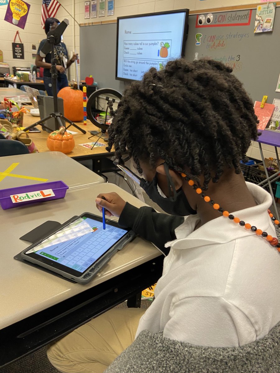 LesRperry's tweet photo. Pumpkin Math Exploration - How many cubes tall is our pumpkin? #WeAreLES https://t.co/hZ4L4ELWjp