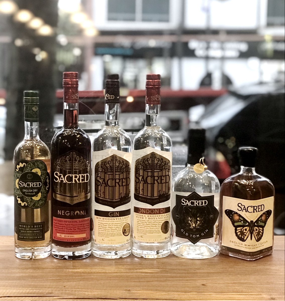 samplerwine's tweet photo. The Ginesis. @SacredGin 

L to R: English Dry Vermouth, Negroni, Gin, London Dry Vodka, Old Tom Gin, English Whisky Liqueur. 
.
.
#sacredgin #highgate #microdistillery #vaccumdistillation #london #independentwinemerchants #vermouth #gin #vodka #english #whisky #liqueur https://t.co/66SDCh4WjW