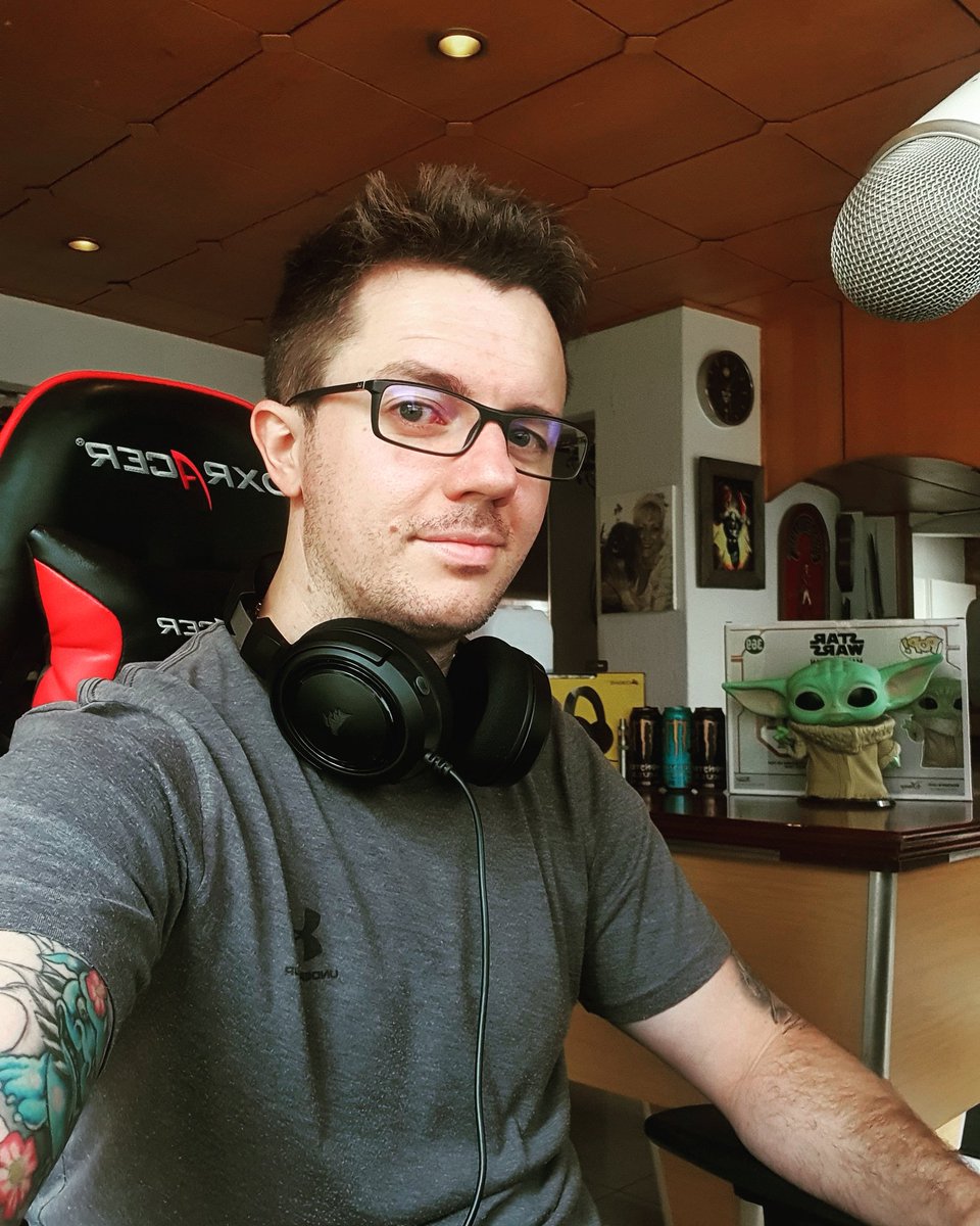 MegaD3ath's tweet image. Right Invisiline done &amp;amp; in! Feels kinda weird &amp;amp; starting to get sore but so far no weird lisp 🤣 amped that my bottom teeth are going to finally be back to normal 😎
➖
Going live in 1 hour:
Same line up today, Path of Exile &amp;amp; Tarkov with the bois later!
twitch.tv/megad3ath