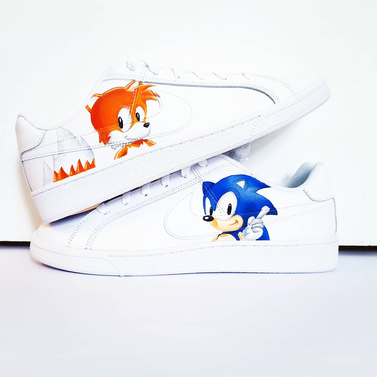 YourSneakers_fr's tweet photo. Court Royale - Sonic & Tails
#sneakers #sneakerscustom #customsneakers #yoursneakers #paint #shoescustom #nike #courtroyale #courtroyalecustom #nikesneakers #airforceone #custombasket #airforceonecustom #custom #baskets #sonic #sega #megadrive #gamegear #mastersystem #tails https://t.co/A8M1lRLB59