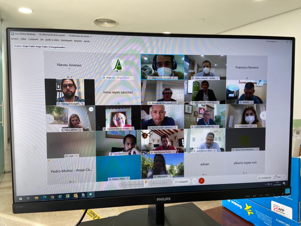 ASAJACADIZ's tweet photo. ✅Nuestra Jornada sobre Ayudas de Modernización e incorporación de Jóvenes para informar de las ayudas de incorporación de jóvenes en la ITI #Cádiz y de las bases reguladoras de las ayudas de modernización ha contado ¡¡con más de 💯 asistentes conectados!!
💪 ¡Seguimos! 💪 https://t.co/CiDwhRcE4q