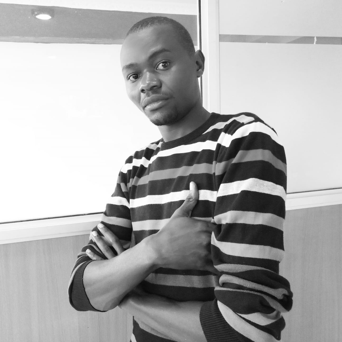 radioSimbafm's tweet photo. Ishafika Time Ya Kuingia Baze Ya Burudani #Baze254 1-4pm Ukiwa Nami @Enoka_Oti | #DjShandix | #DjEllon
Unaruka Ukiwa Pande Gani Hii WEDNESDAY?!
Frequency 91.3fm Western & 96.9fm North Rift.
Online: https://t.co/scqhKUcJSM
@Mbuikassim https://t.co/8ZA4TRsX2a