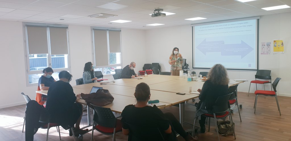 EmilieManna's tweet photo. #restart le @Poleemploi_oc  de @ClermontlH a invité nos partenaires de la création d'#entreprise @Reseau_BGE , AIRDIE, ARIAC, ch des métiers et l'@Adieorg à decouvrir notre offre de service entreprise et la reglementation indemnisation des créateurs.Un temps riche en échanges👏 https://t.co/oKNTs51f5G