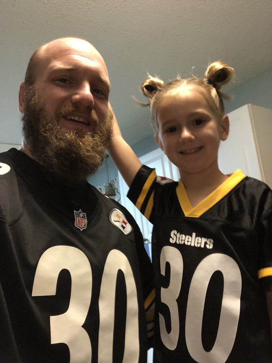 paul_PR0PER's tweet image. Team up against bullying. Super excited to participate with my twin!  #RiseUpRRES