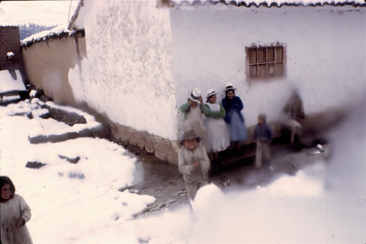 Ok, dizi break day.  My other hobby is collecting slide film of past travels people throw out. Some of these are 50+ years old & I need to digitally archive them before colors fade. Here are some from early 1960s Peru through a trolley/train window taken by the photographer.