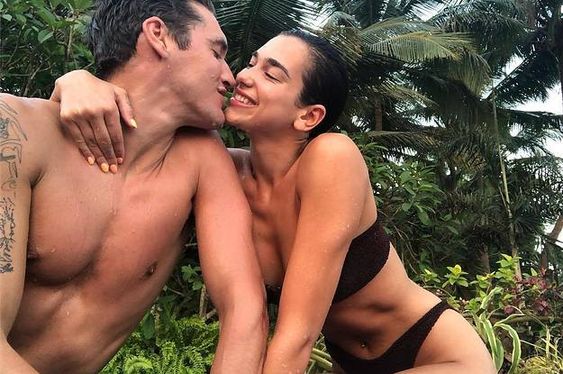 ElijahSMillar's tweet photo. Feliz aniversário pra minha cara metade, a mulher por quem eu lutei e lutaria outras mil vezes. Eu amo muito você minha rainha, nada no mundo pode mudar isso. Que seu dia seja tão perfeito quanto você é, vou tentar ajudar com isso 😉♥
w/ @AnnaMaterazzi https://t.co/J4Z13rNlBI
