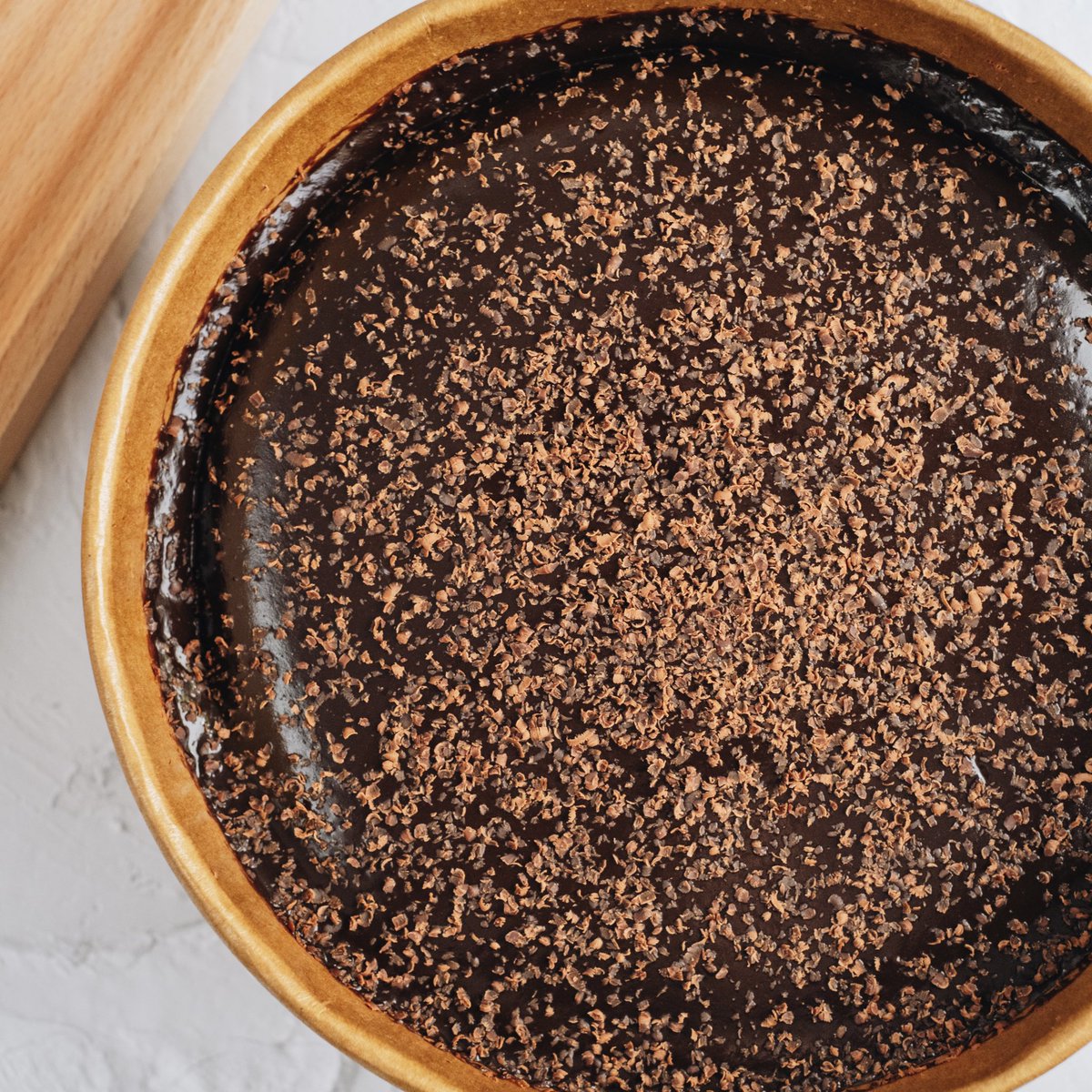 DiscoverMnl's tweet image. #DMFoodSeries

Here’s to all the #chocolate lovers! You gotta try this gooey ganache #tableya chocolate cake from @theoandbrom 😍✨ we are obsessed! 

Tag someone who loves chocolate 🍫