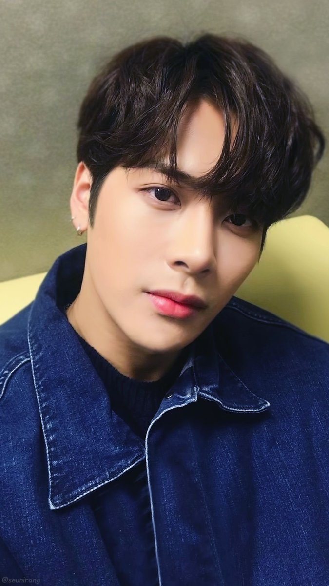 got7 jackson-i’ve seen this man’s arms, there’s no way i’m gonna win-seems fun to fight though?-like i’d definitely learn something from fighting him-it’d be a learning moment-victory: jackson