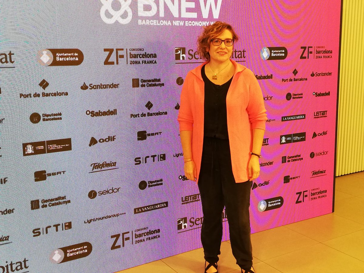 SocioEconAMB's tweet photo. La vicepresidenta de @SocioEconAMB, Montserrat Ballarín (@BallarinMontseK), a l’obertura de la conversa “conectant el talent metropolità” en el marc dels esdeveniments de la @BnewWeek, impulsada pel @ConsorciZF, que vol situar Barcelona com la capital mundial de la nova economía https://t.co/BgxU3N0wLY