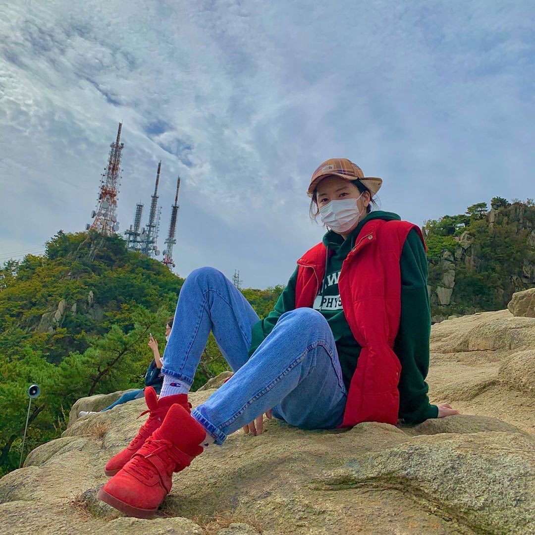 moodyblue_1977's tweet photo. เธอขาแสบตาชุดตัวเองอว่ออ 😋😋😋😋😋 #วันนี้มินนูใส่อะไร #minue #nominwoo #มินนู #waitaminue https://t.co/cI3yZ47NX4