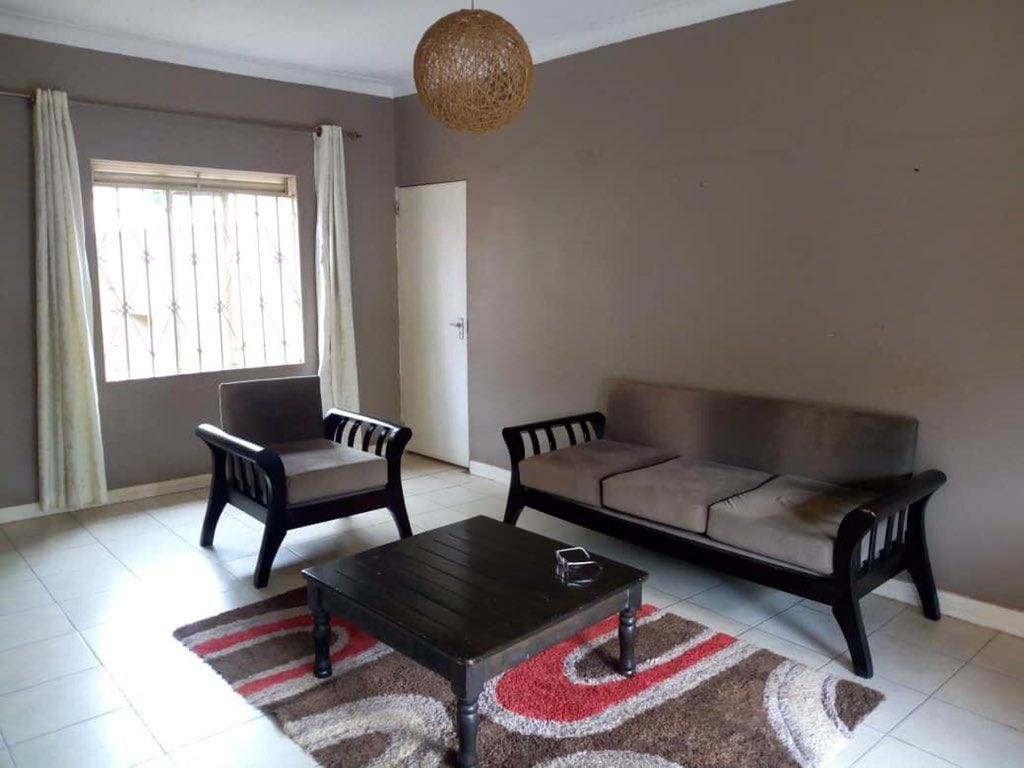 ExpatHousing_Ug's tweet photo. #JustListed A Desirable Home
Welcome to this Comfortable home situated in a quite and peaceful residential neighbourhood.
This comfy home showcases 3.
๐#PriceandLocation: https://t.co/zIQL7sDKLu
Make this yours, call us on +256753123494 for more information. https://t.co/RB7A4vwxWx