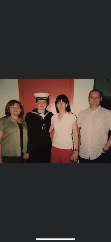 davidr602's tweet photo. Proud to be a QARNNS Lt as of today. Proud to serve, proud to have served on our big grey protectors of the Nation past and present.  #RNwomen30 #QARNNS #JHGSW https://t.co/RNFa5vfH4L